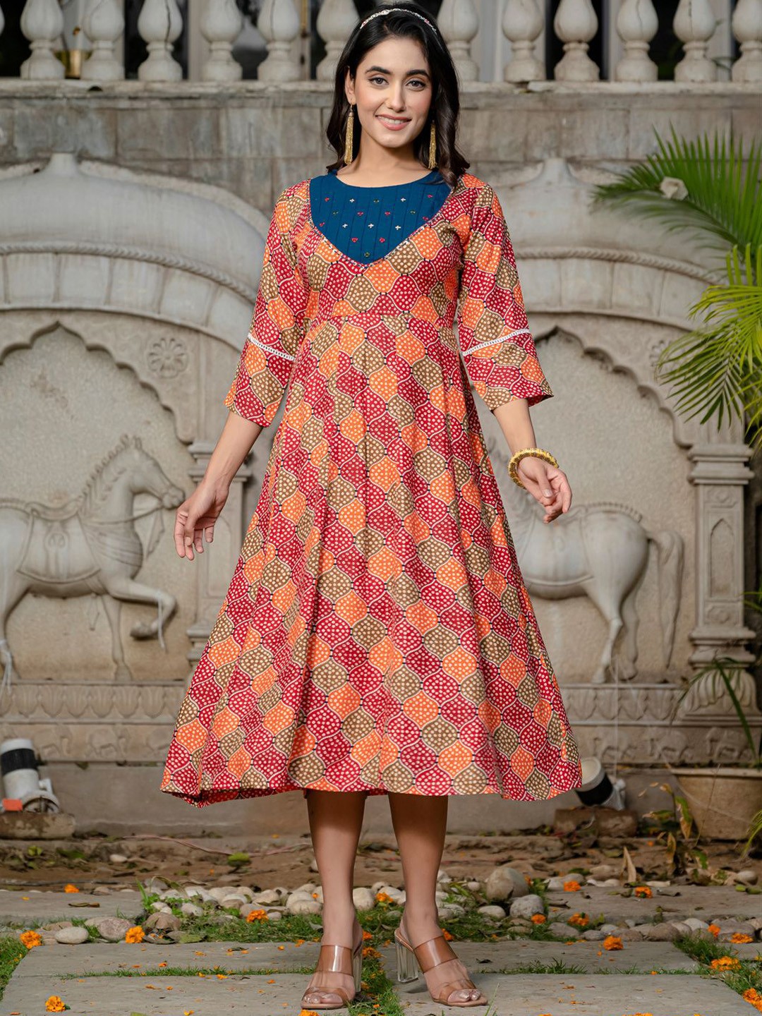 

ARADHNA Women Ethnic Motifs Printed Thread Work Kurta, Multi