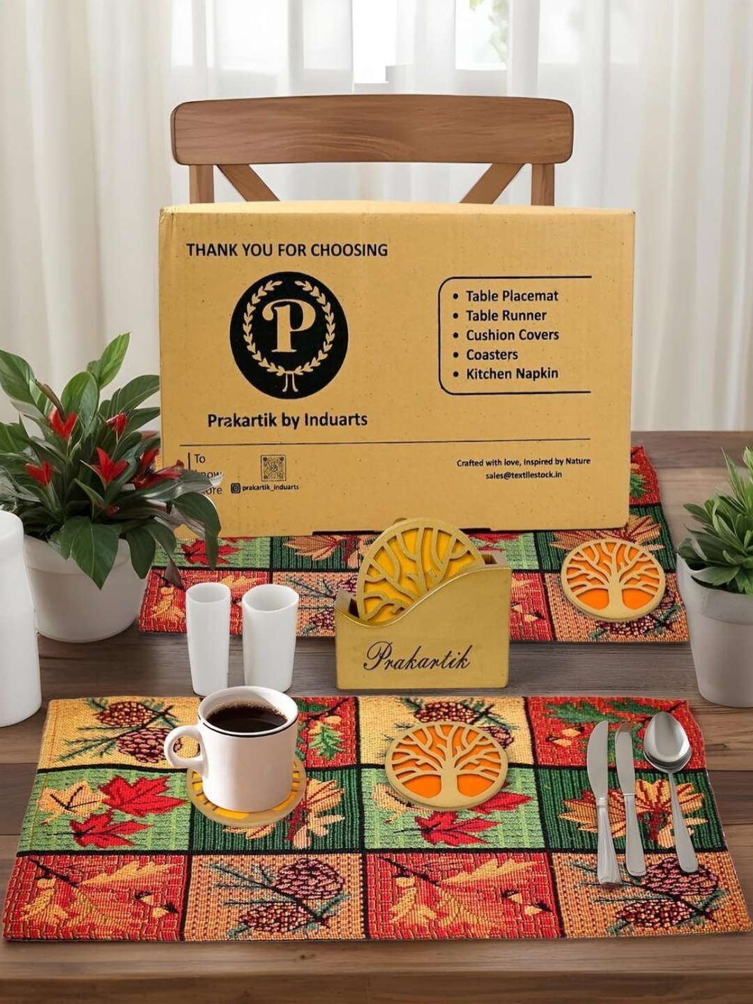 

PRAKARTIK Green & Red 9 Pieces Printed Cotton Table Placemats & Coasters