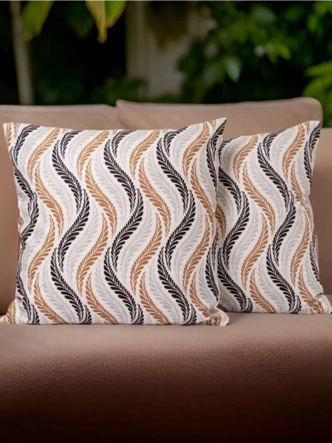 

Aura Beige & White 2 Pieces Geometric Printed Square Cushion Covers