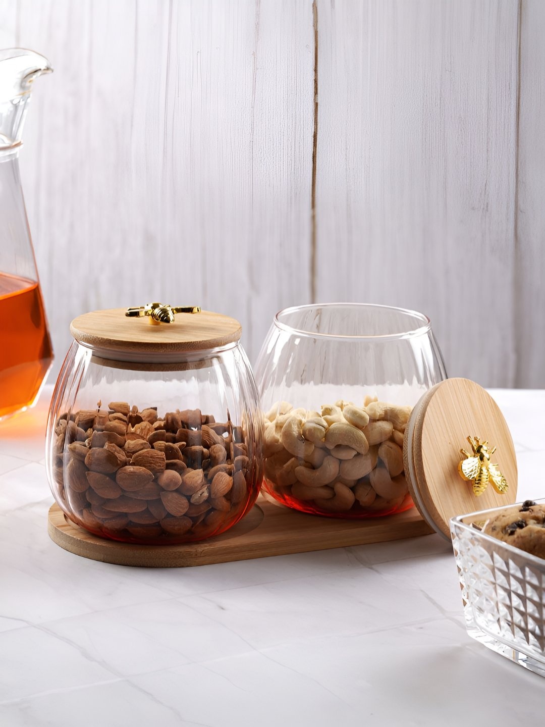 

Aura Transparent & Brown 2 Pieces Textured Glass Containers With Tray-600 ml Each