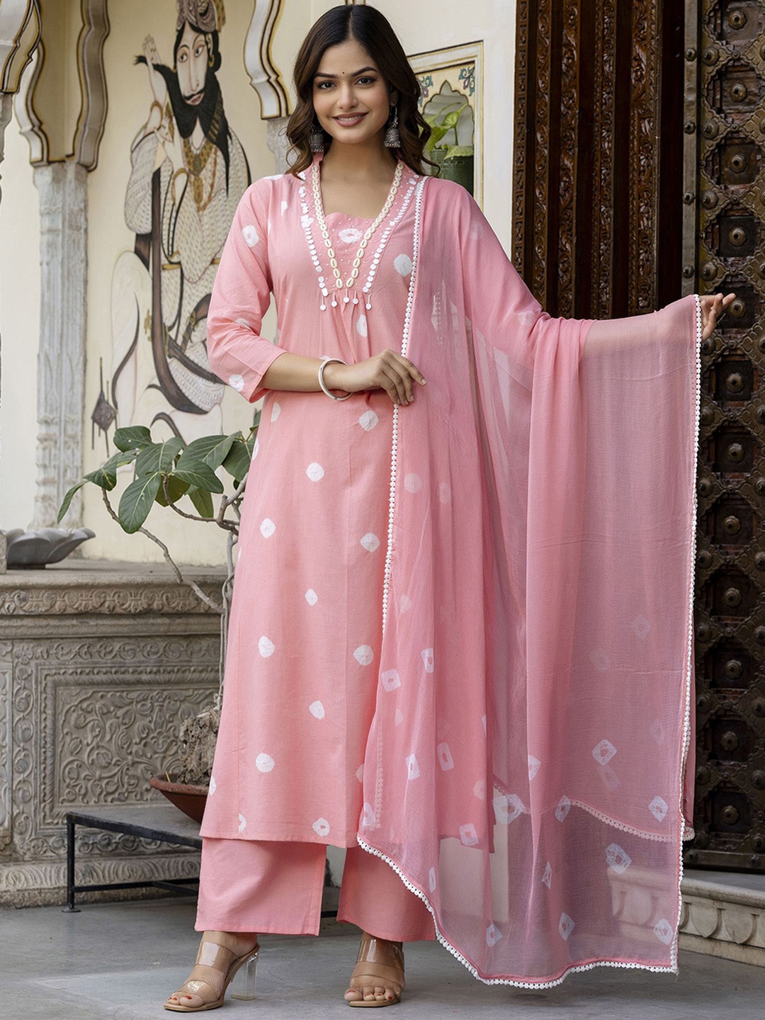 

EthniFlair Women Ethnic Motifs Yoke Design Empire Beads and Stones Pure Cotton Kurta with Palazzos & With, Pink