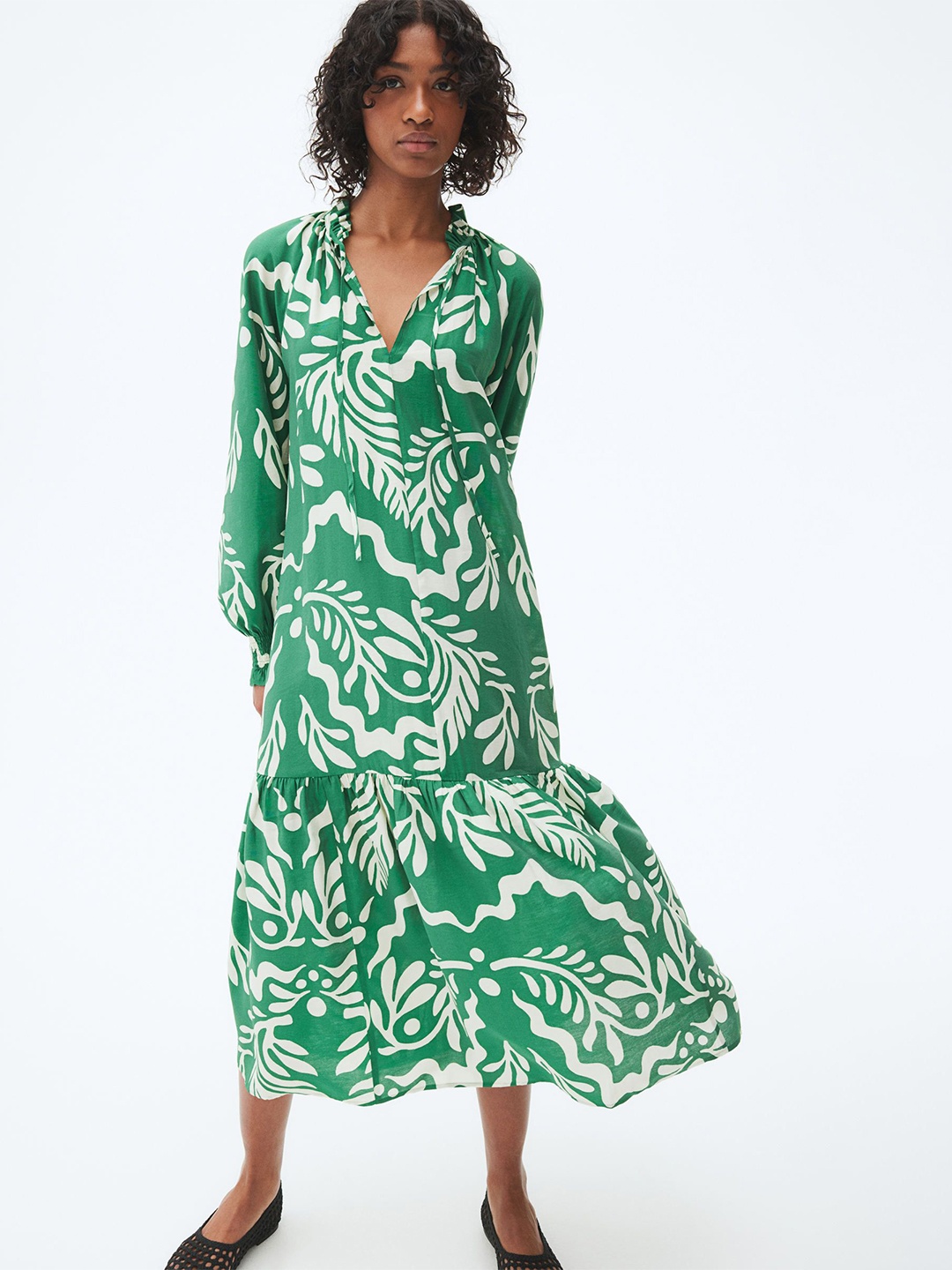 

H&M Mandarin Collar Puff Sleeves Fit and Flare Dress, Green