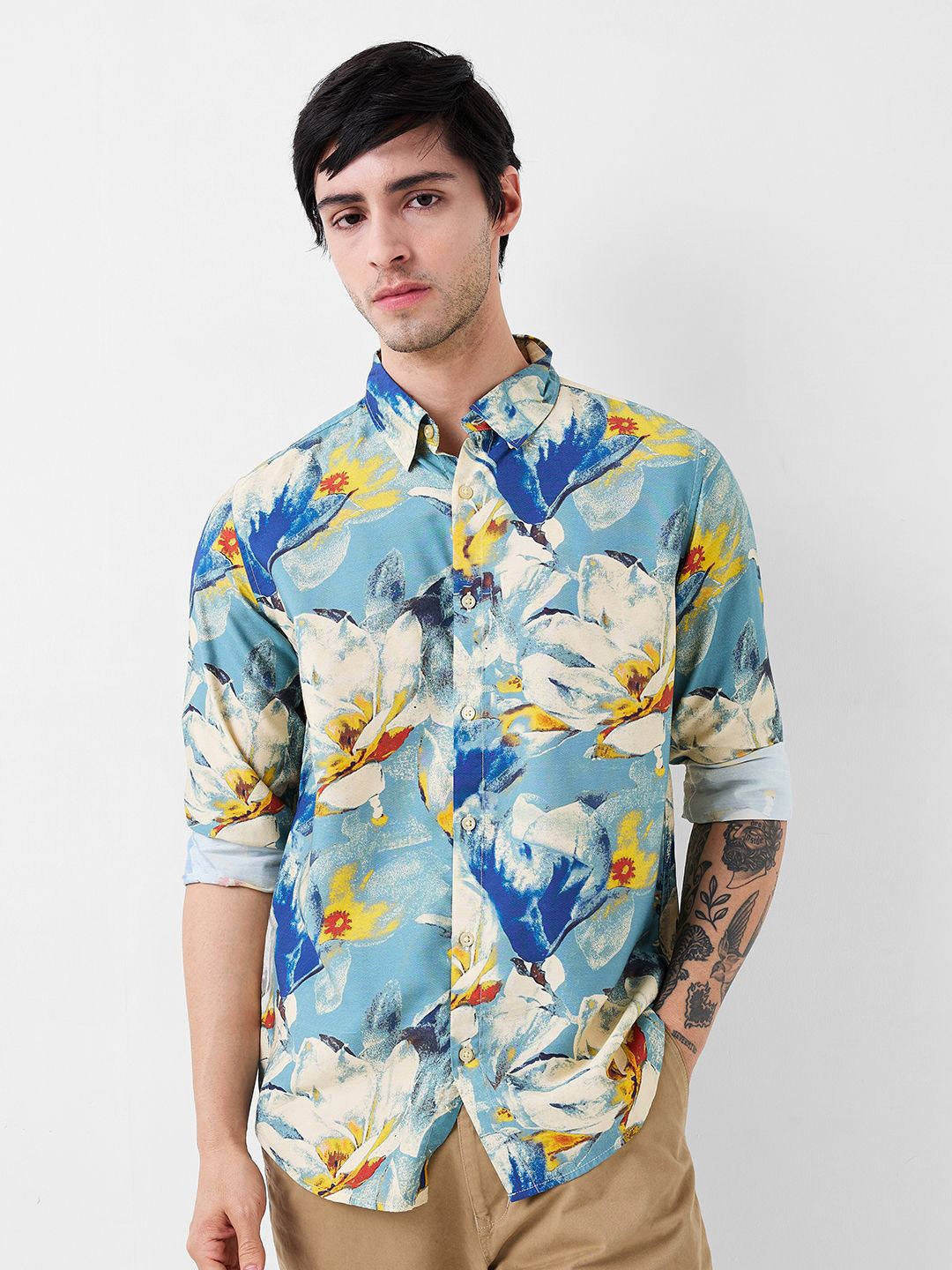 

SPYKAR Men Slim Fit Spread Collar Floral Printed Casual Shirt, Blue