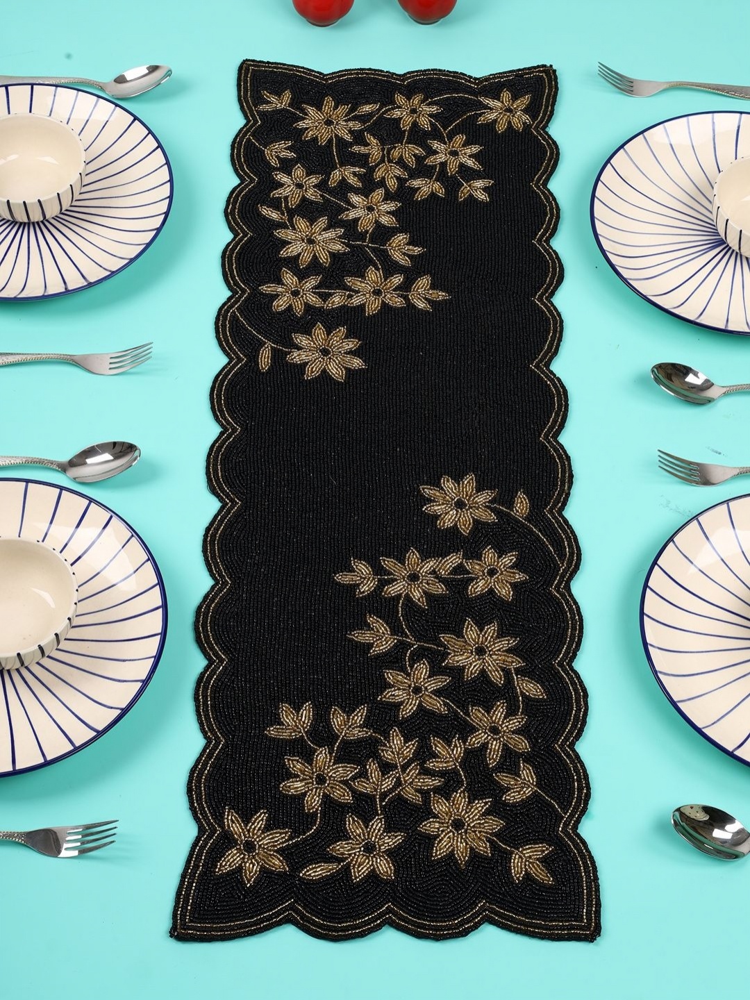 

YWULY Black & Gold Toned Floral Embellished Beaded Table Runner