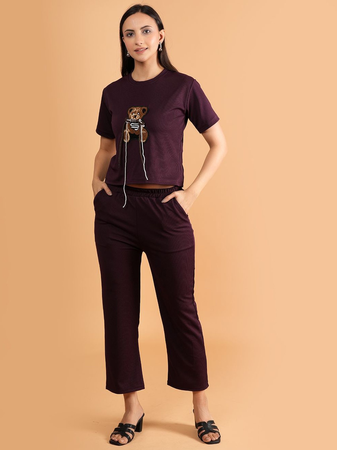 

BAESD Printed Round Neck T-shirt With Trousers, Maroon