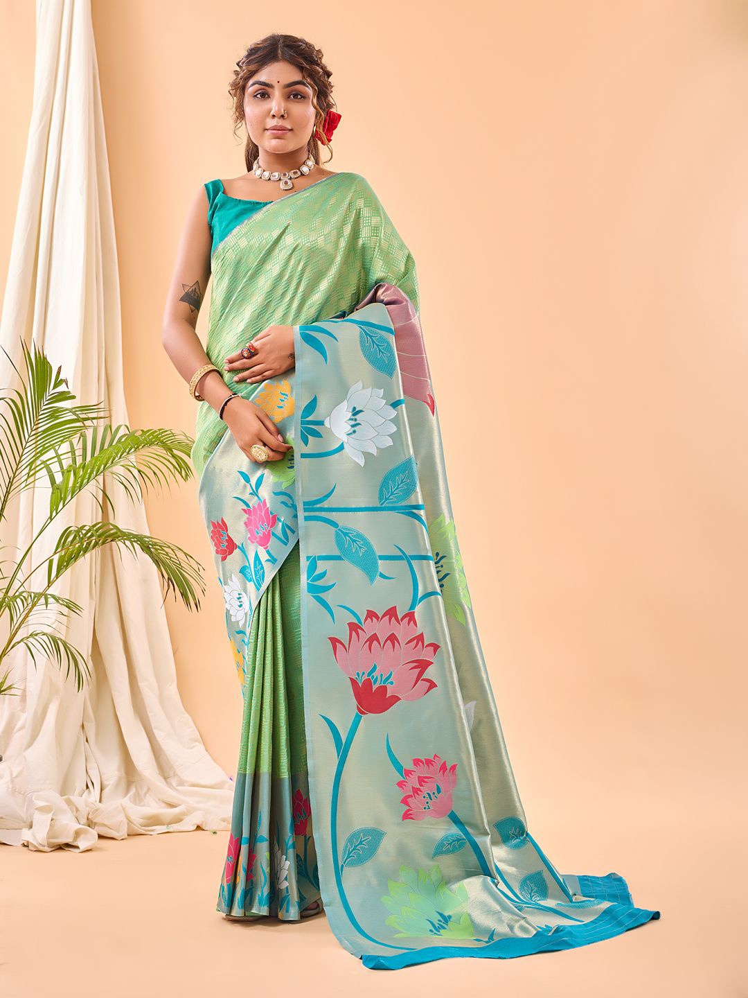 

TORONFRAS Woven Design Zari Art Silk Kanjeevaram Saree, Green