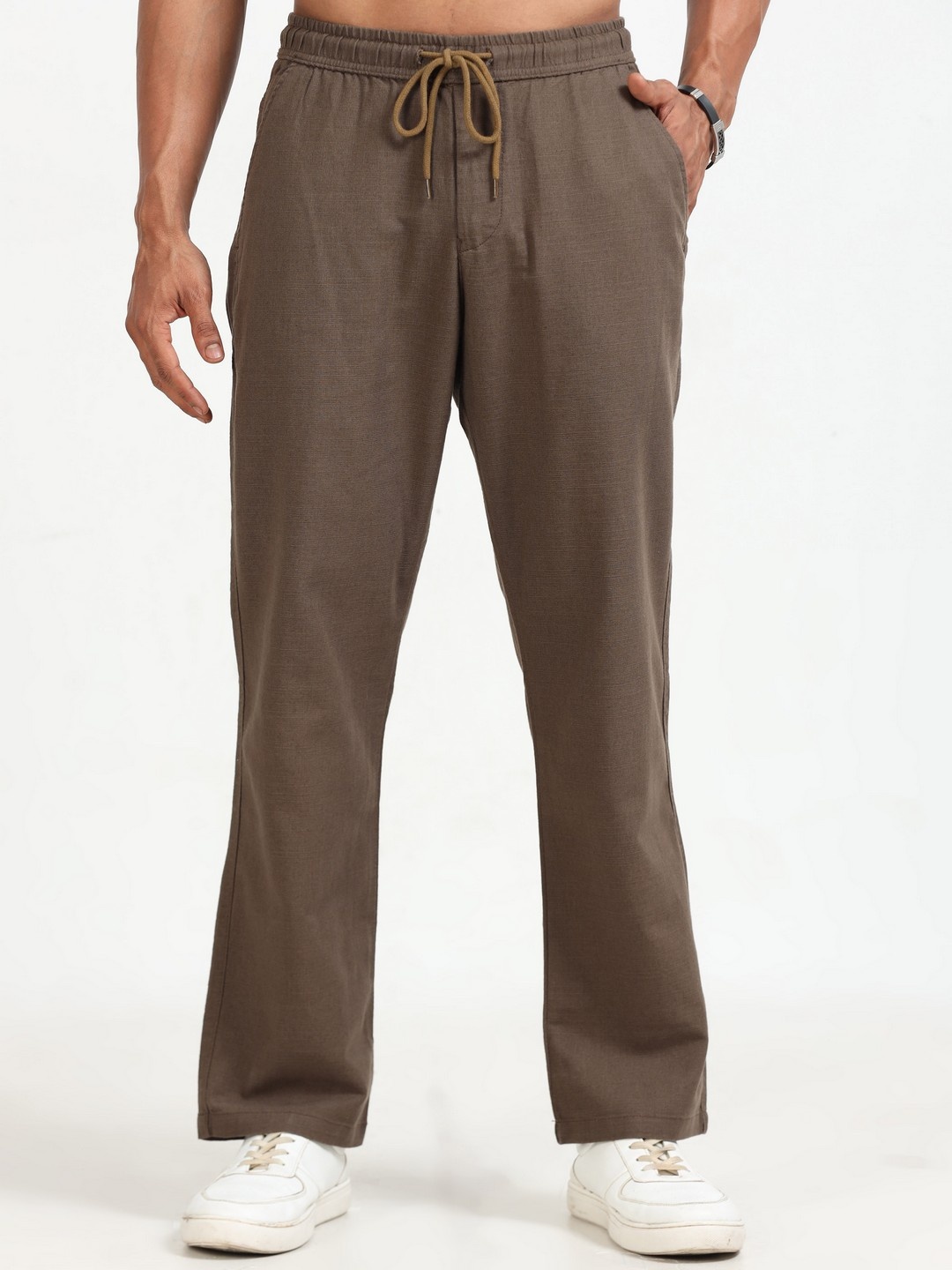 

NEVER NEUD Men Relaxed Trousers, Brown