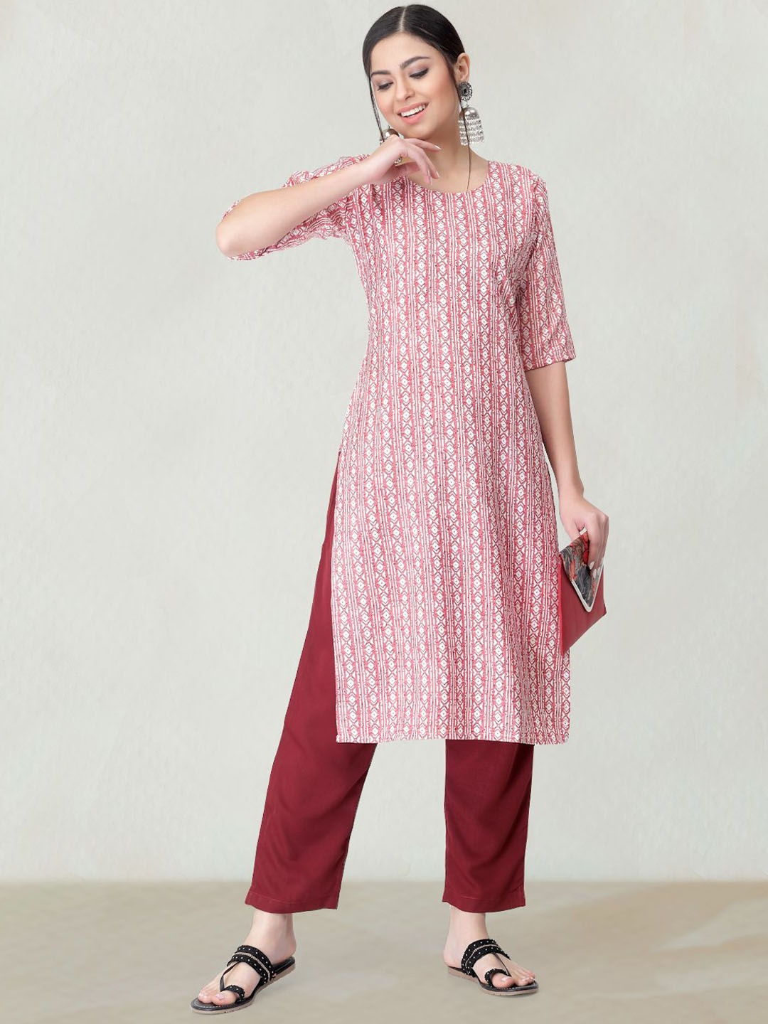 

Moda Rapido Ethnic Motifs Printed Straight Kurta, Pink