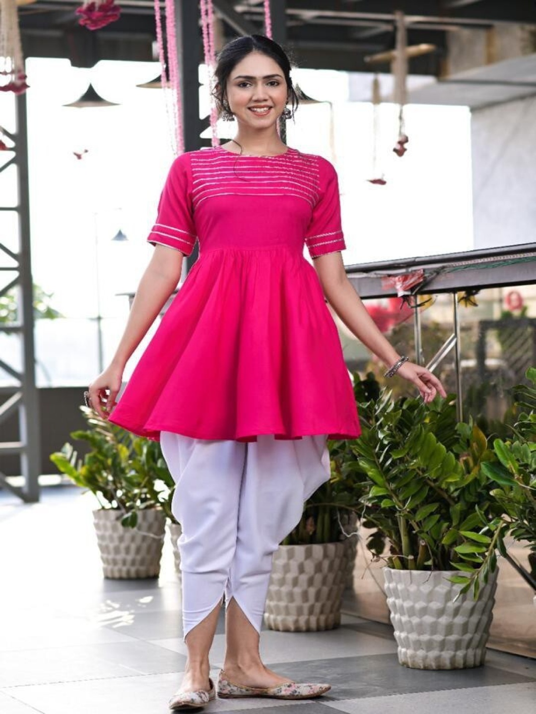 

KASHISHIYA Women Printed Pleated Kurta with Dhoti Pants & With Dupatta, Pink