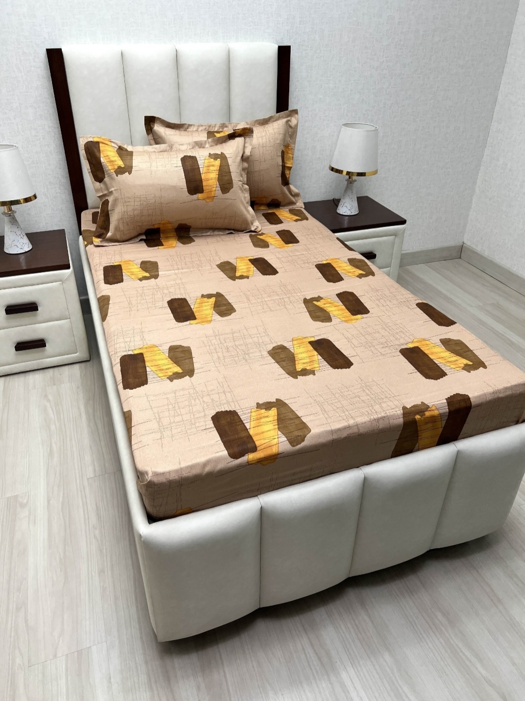 

Pure Decor Lounge Fur Brown Pure Cotton 350 TC Single Bedsheet Set 1.73 m x 2.36 m