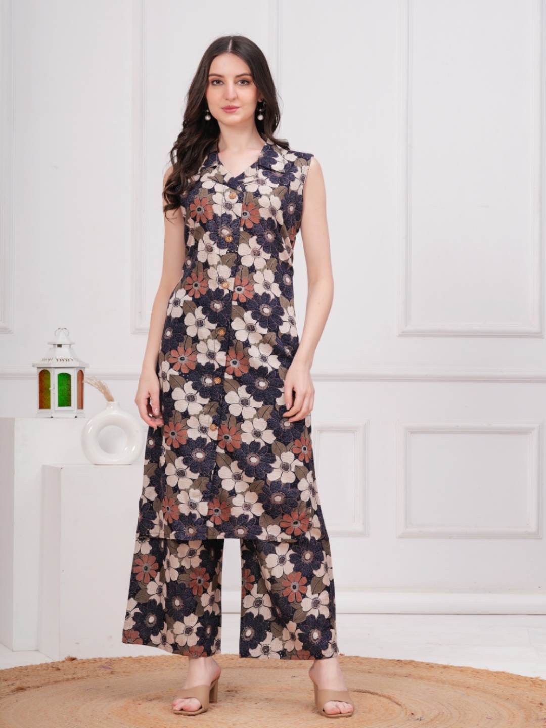 

KALINI Floral Printed Sleeveless Notched Lapel Collar Straight Kurta With Palazzos, Blue