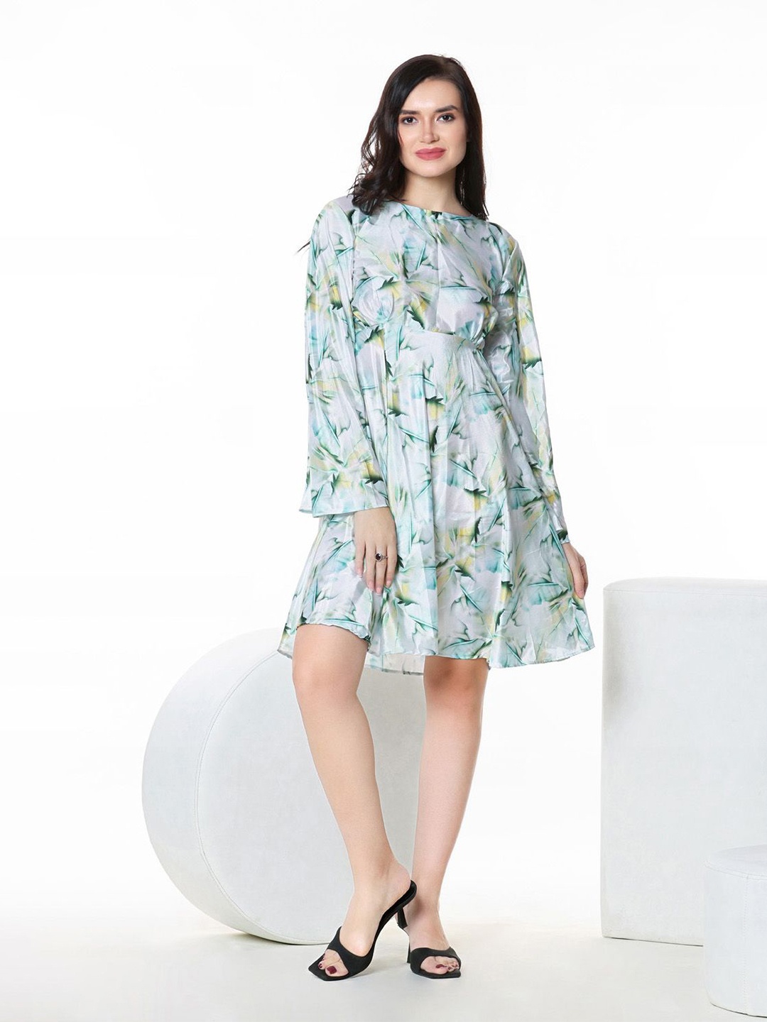 

aaRVee STUDIO Women Printed Flared Sleeves Fit & Flare Dress, White