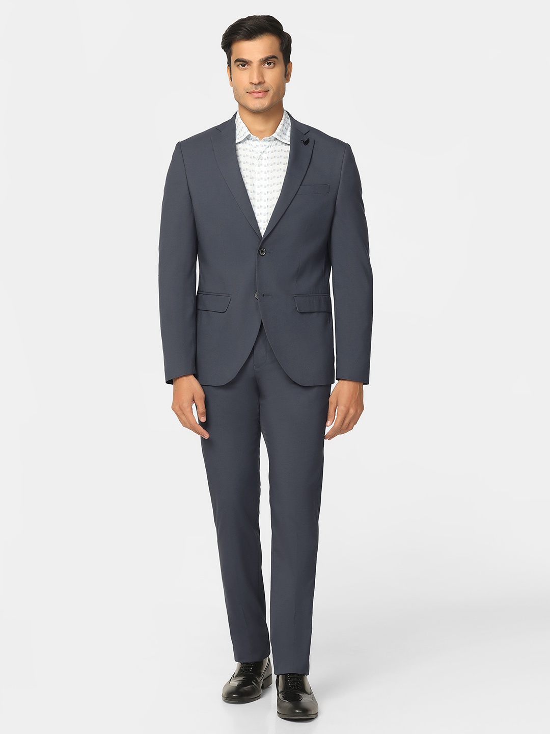 

Blackberrys Slim-Fit Single-Breasted Two-Piece Suit, Grey