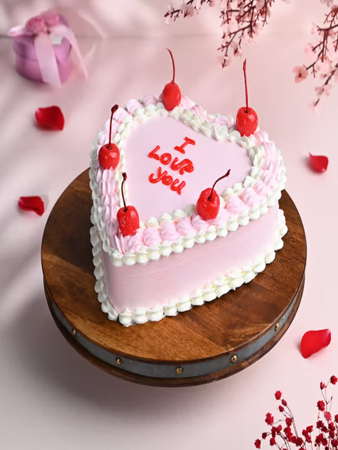 

Floweraura Strawberry Eggless Heart Shape Cake - 4Kg, Multi
