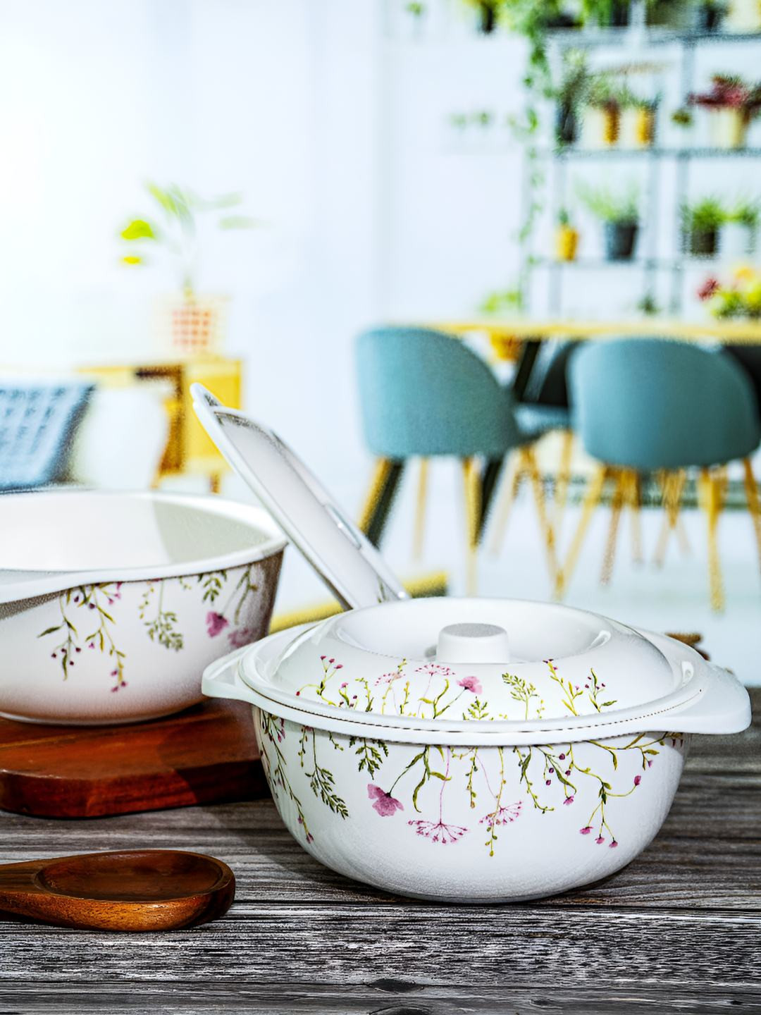 

Servewell White & Pink 4 Pieces Melamine Printed Thermal Casserole Set