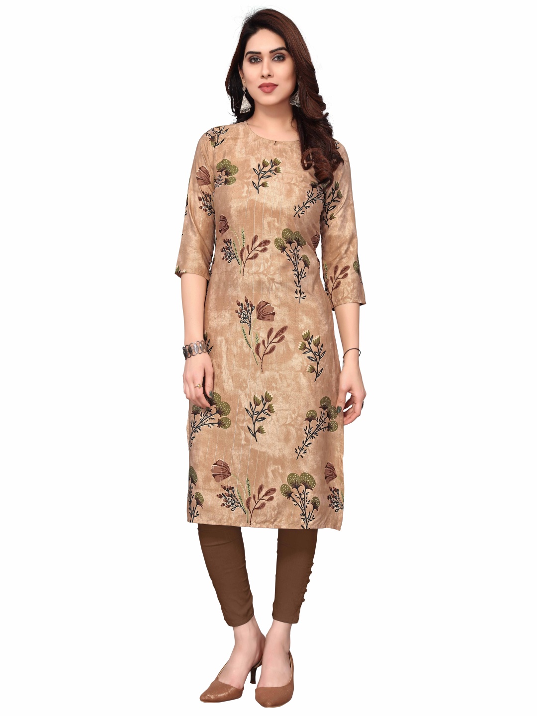 

KETAKI FASHION Women Floral Printed Thread Work Crepe Kurta, Multi