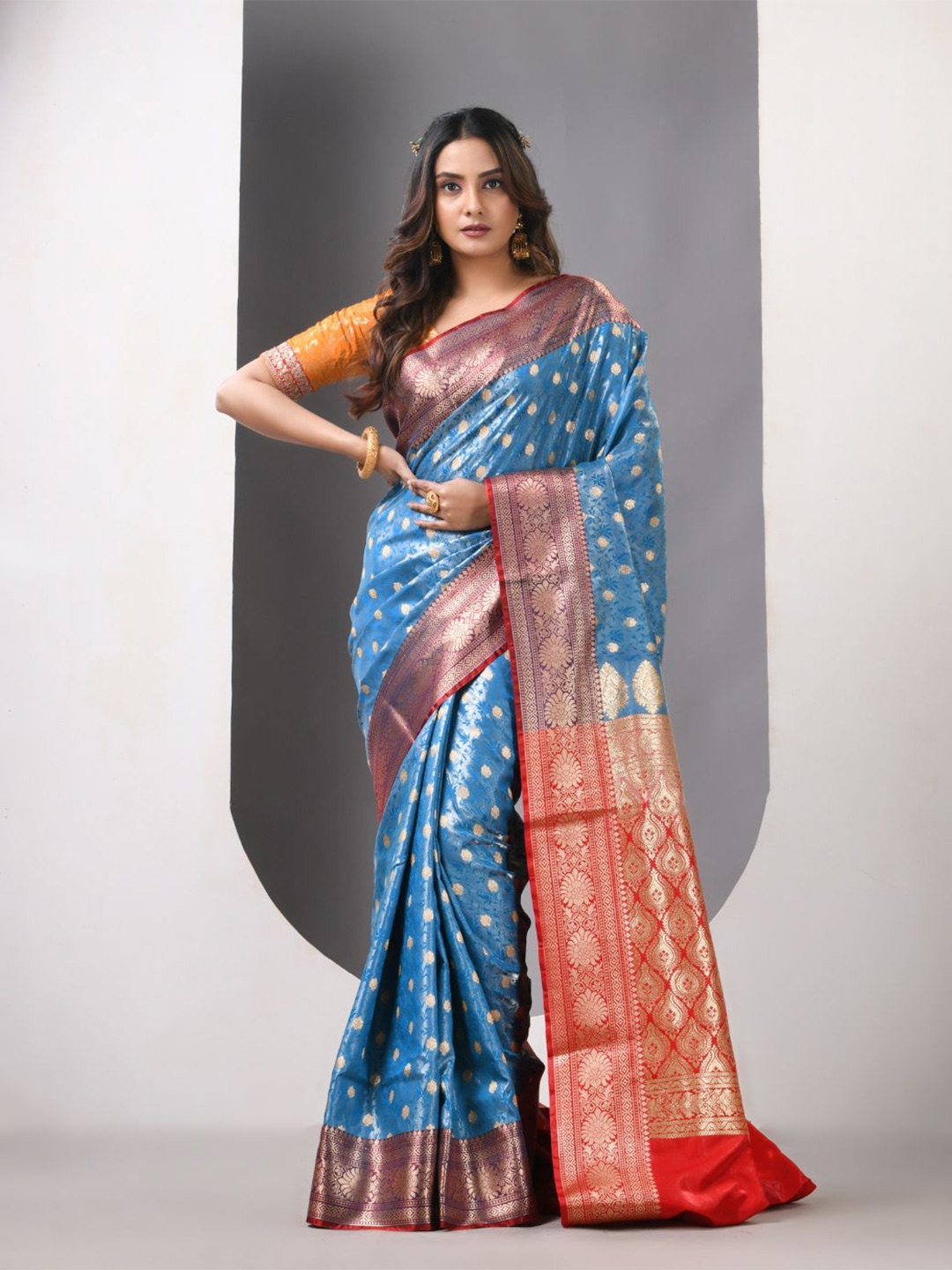 

Charukriti Woven Design Zari Silk Blend Banarasi Saree, Blue