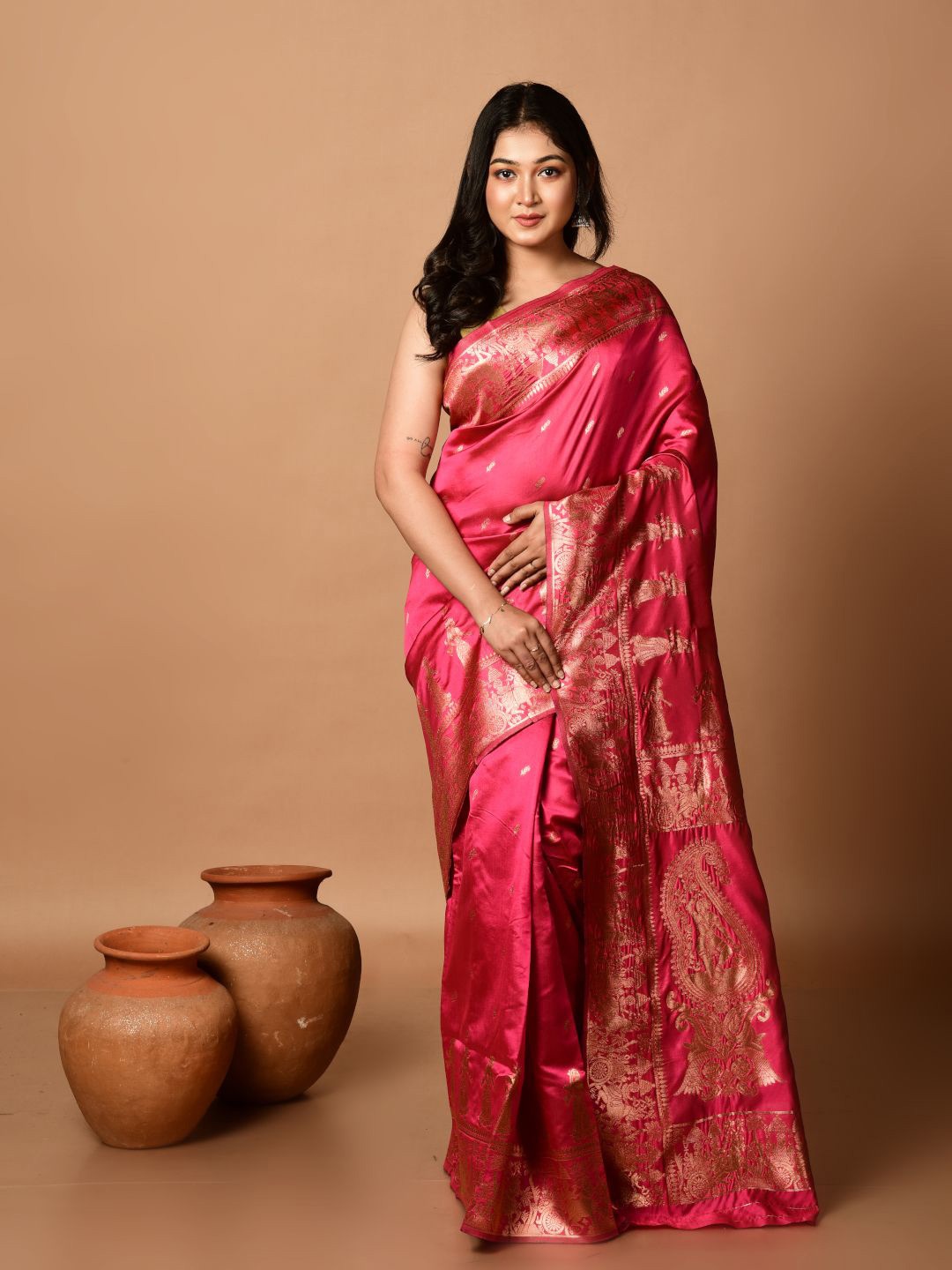 

HOUSE OF ARLI Woven Design Zari Silk Blend Baluchari Saree, Pink