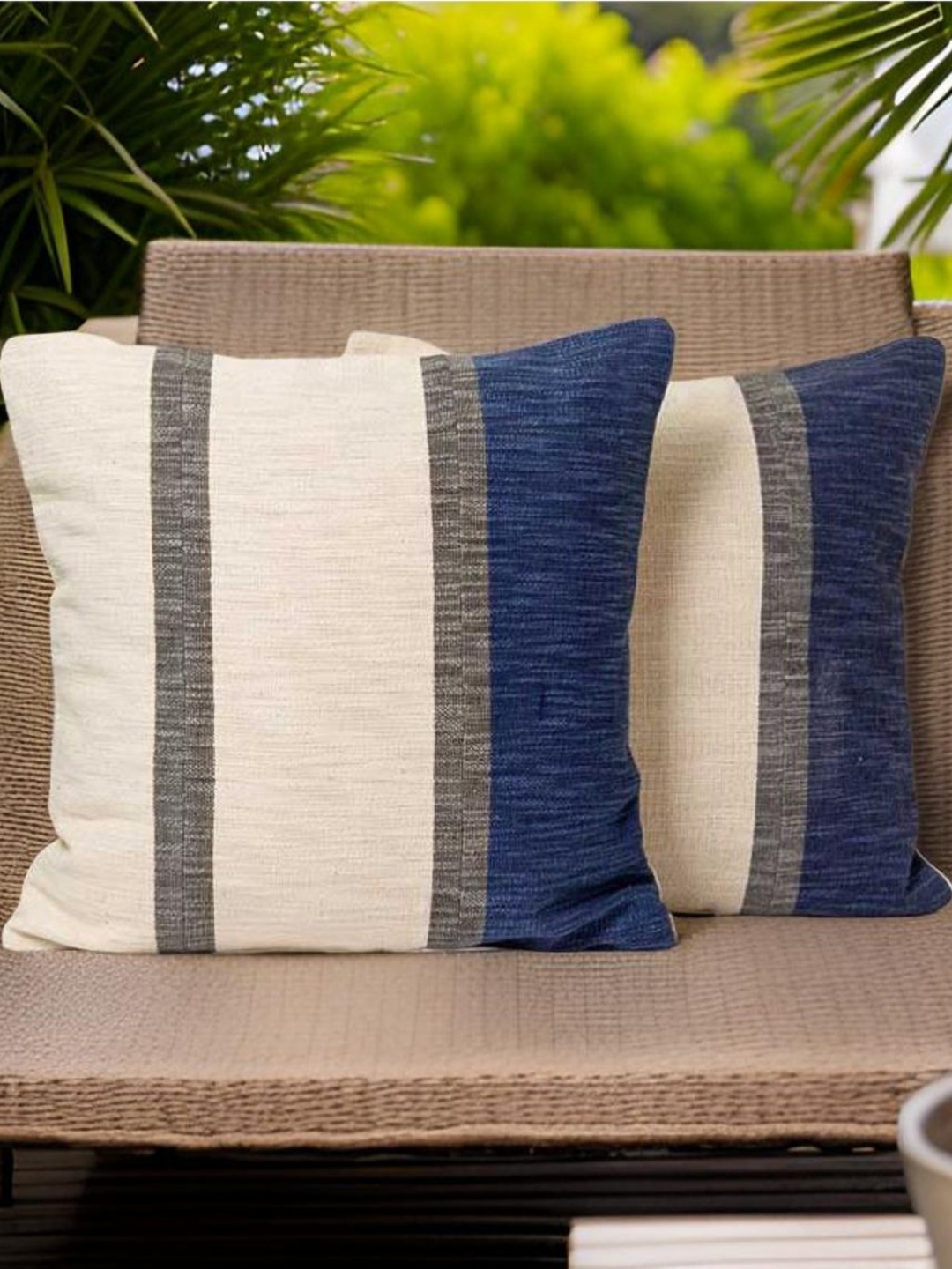 

Aura Beige And Blue 2 Pieces Striped Woven Design Square Shaped Cushion Covers