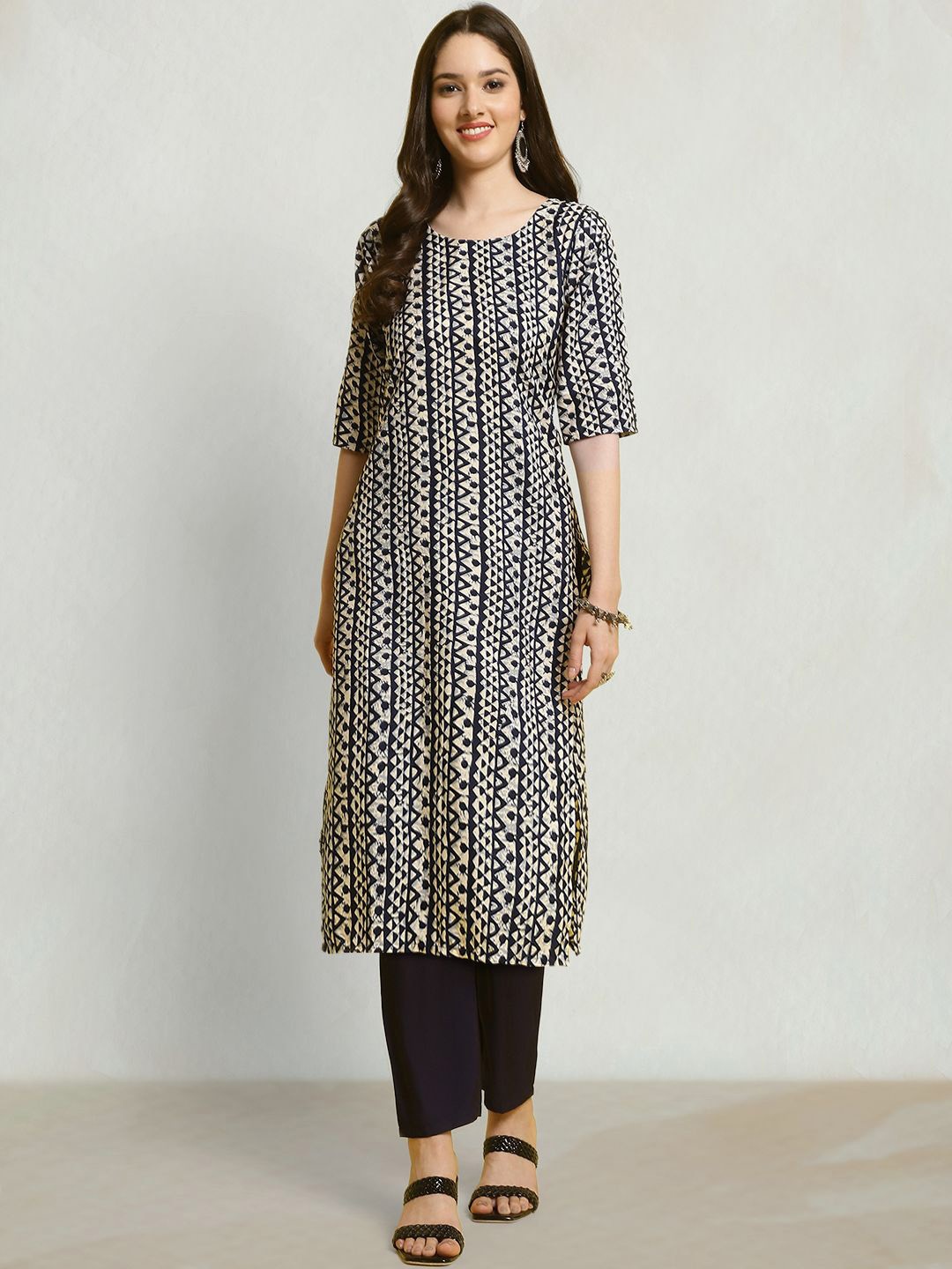 

Moda Rapido Striped Round Neck Straight Kurta, Navy blue