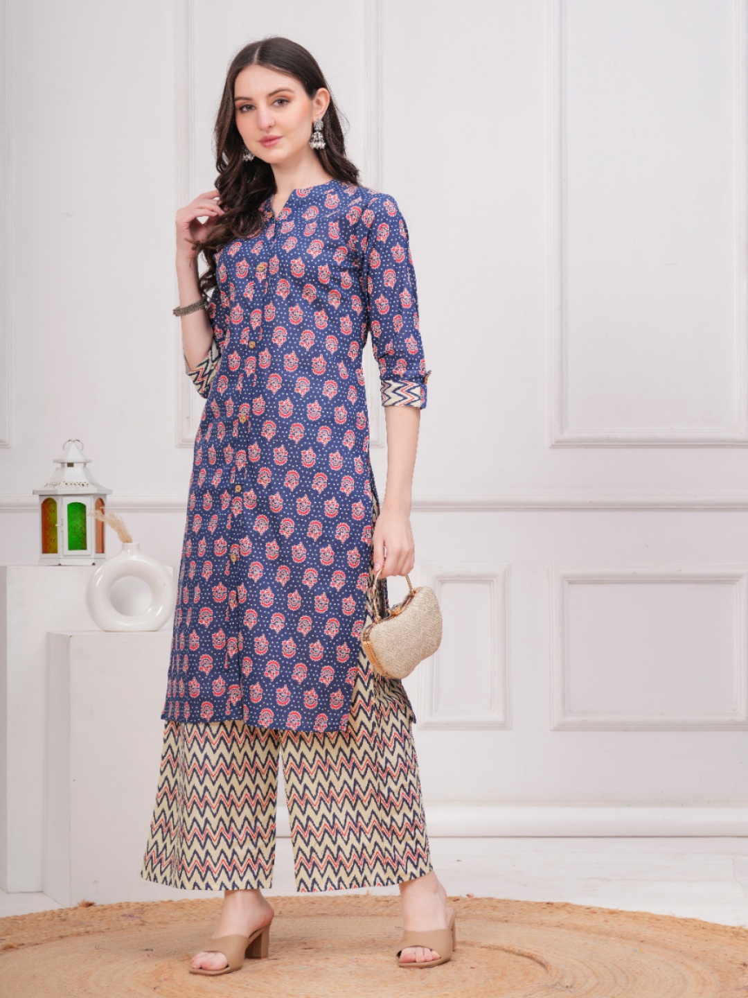 

KALINI Floral Printed Mandarin Collar Straight Kurta With Palazzo, Blue