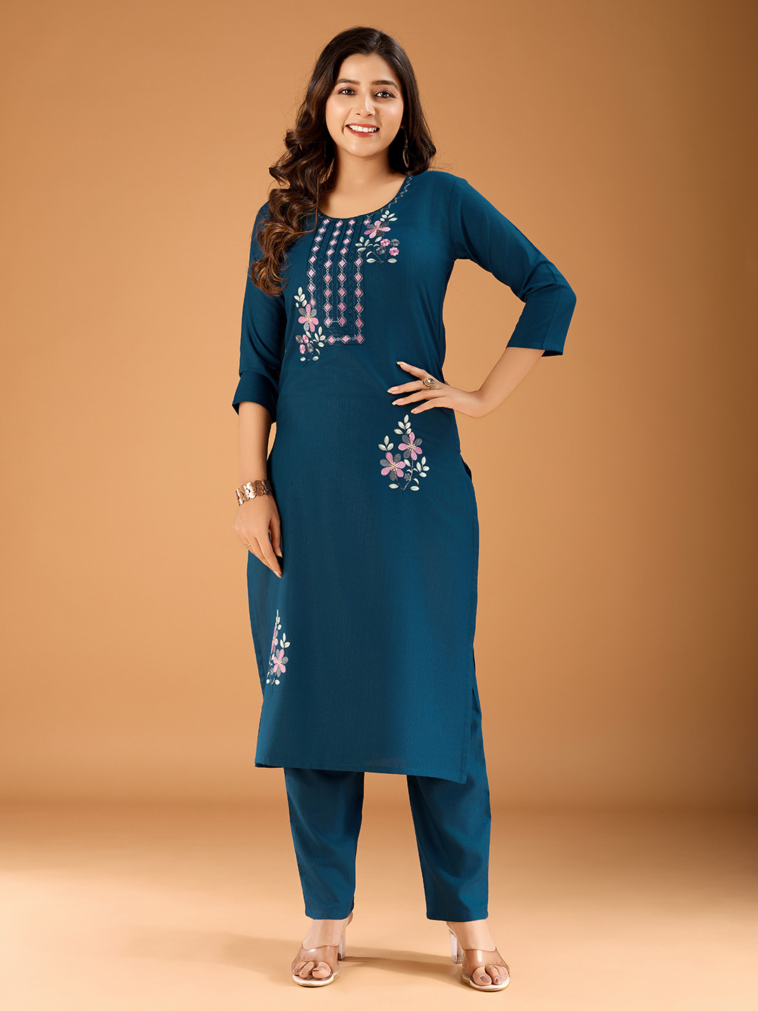 

Lerkiza Women Floral Embroidered Regular Thread Work Kurta with Trousers, Blue