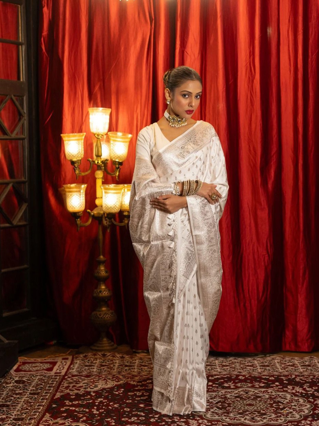 

Aika Woven Design Zari Pure Silk Banarasi Saree, White