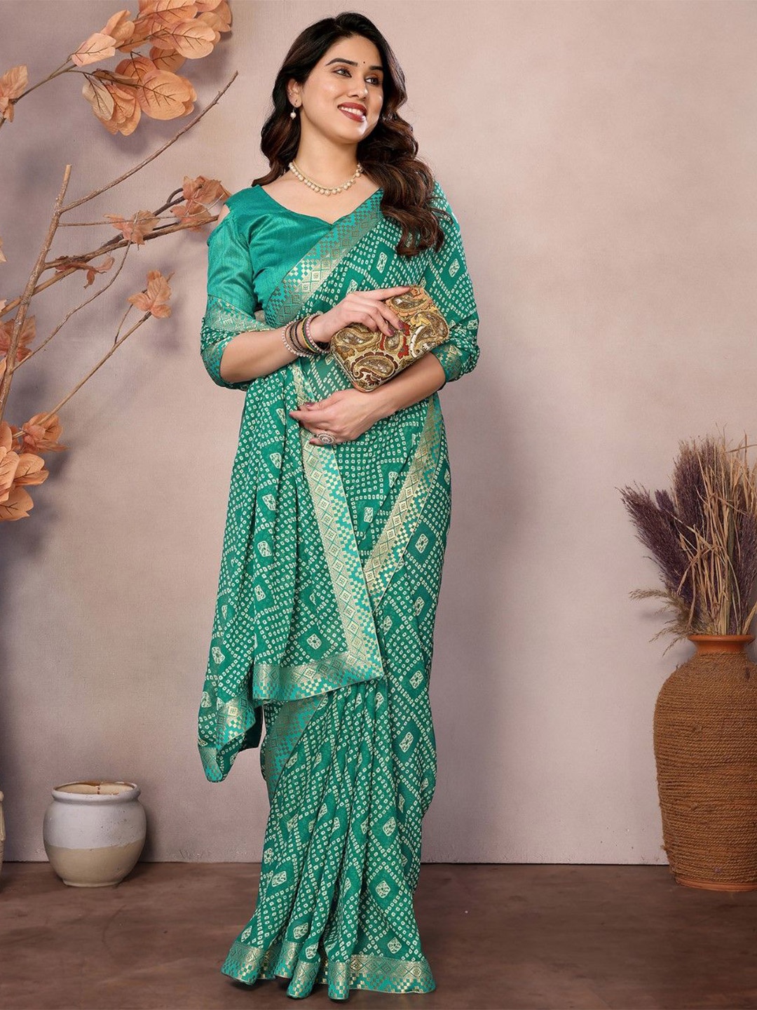 

KALINI Bandhani Zari Poly Georgette Bandhani Saree, Green