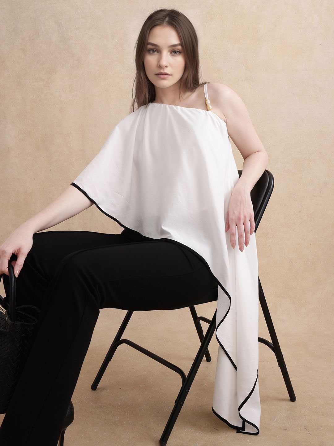 

RAREISM Extended Sleeves Top, Beige