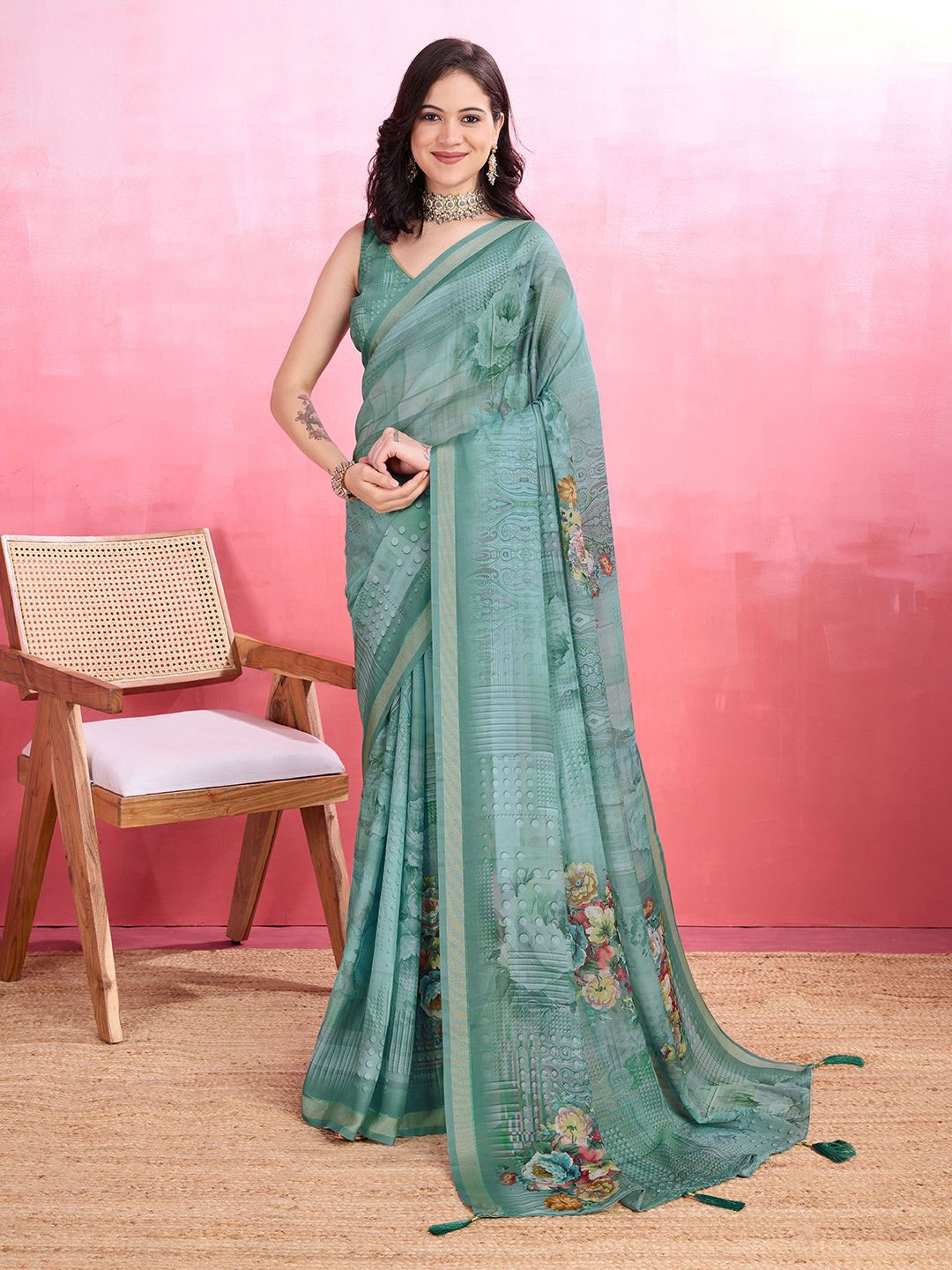 

Rekha Maniyar Floral Zari Poly Crepe Saree, Sea green