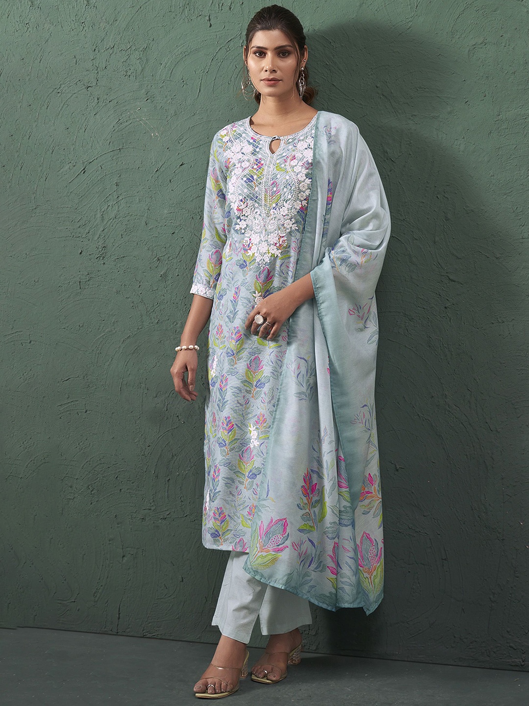 

Anouk Blue & Pink Floral Embroidered Keyhole Neck Straight Kurta With Trouser