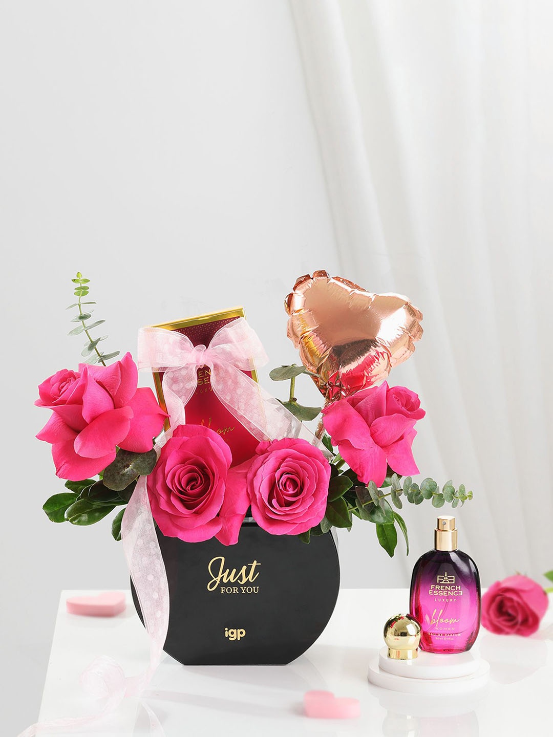 

IGP Blooms Valentine's Day Combo, Pink