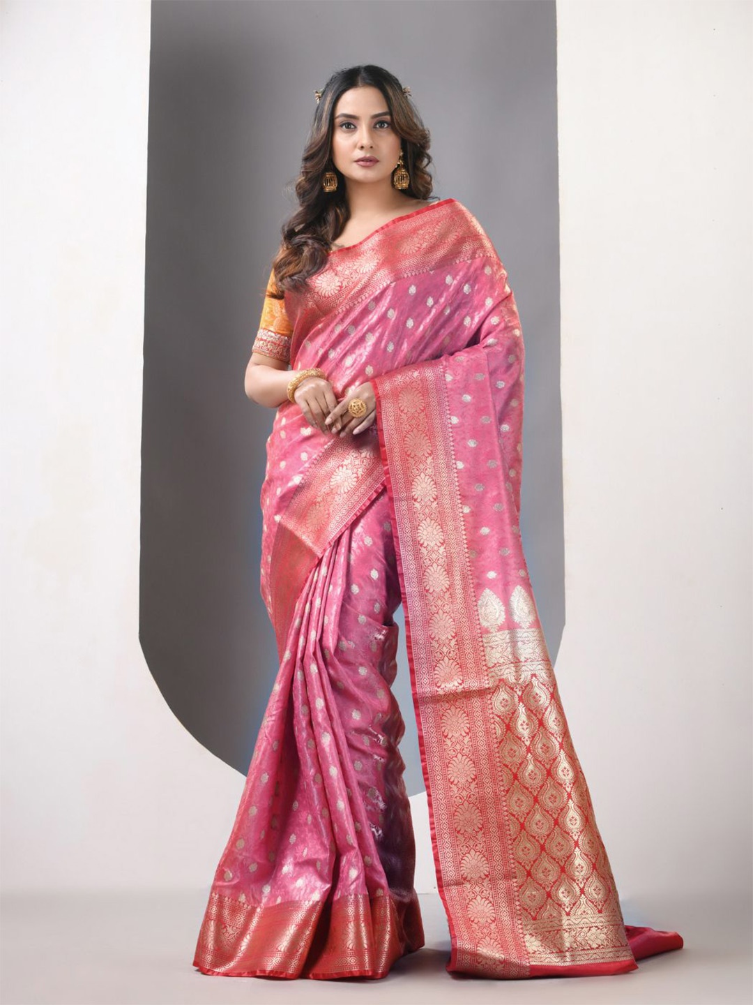 

Charukriti Woven Design Zari Silk Blend Banarasi Saree, Pink