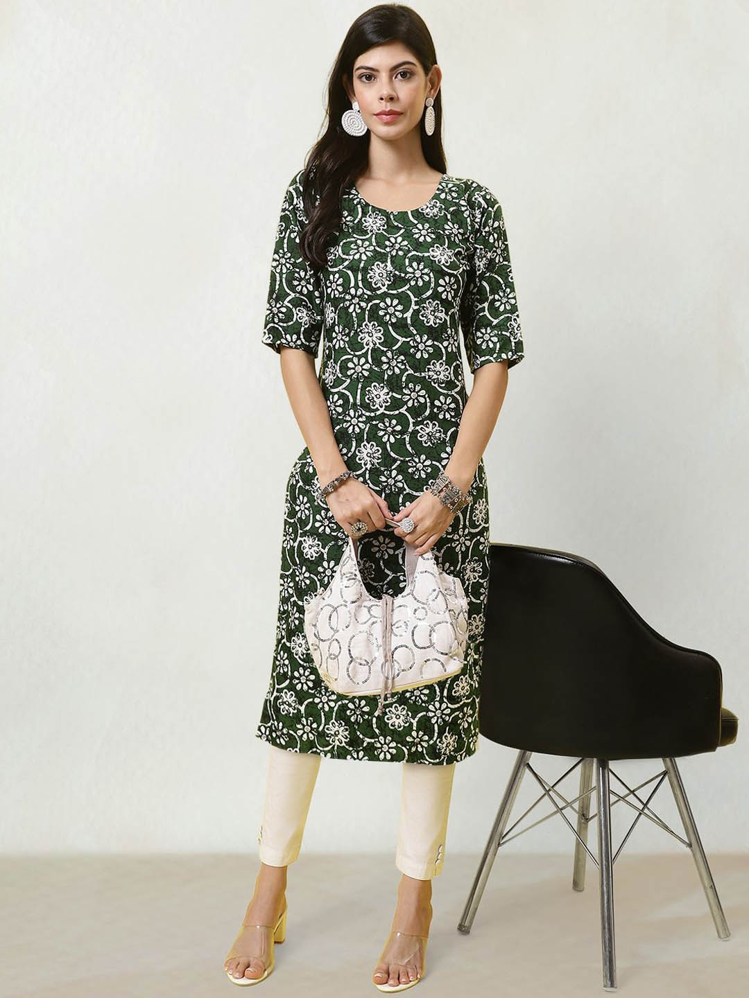 

Moda Rapido Floral Printed Round Neck Straight Kurta, Green
