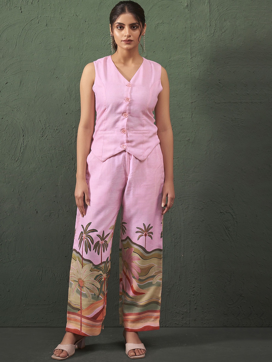 

Anouk Women Printed Top & Trousers, Pink
