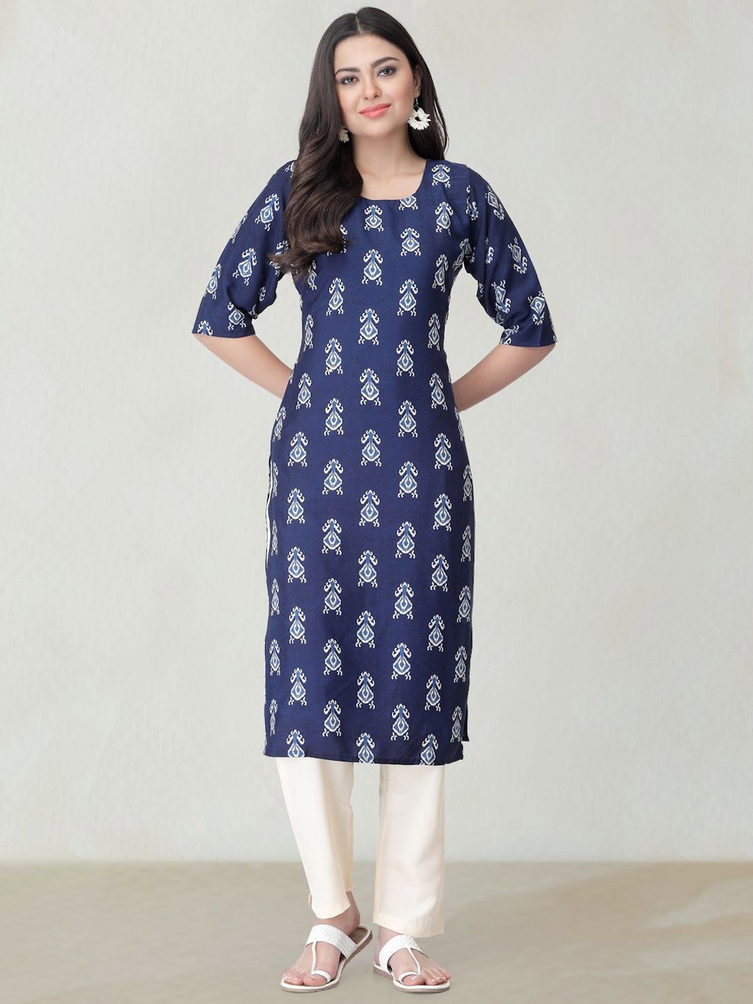 

Moda Rapido Ethnic Motifs Printed Round Neck Straight Kurta, Blue