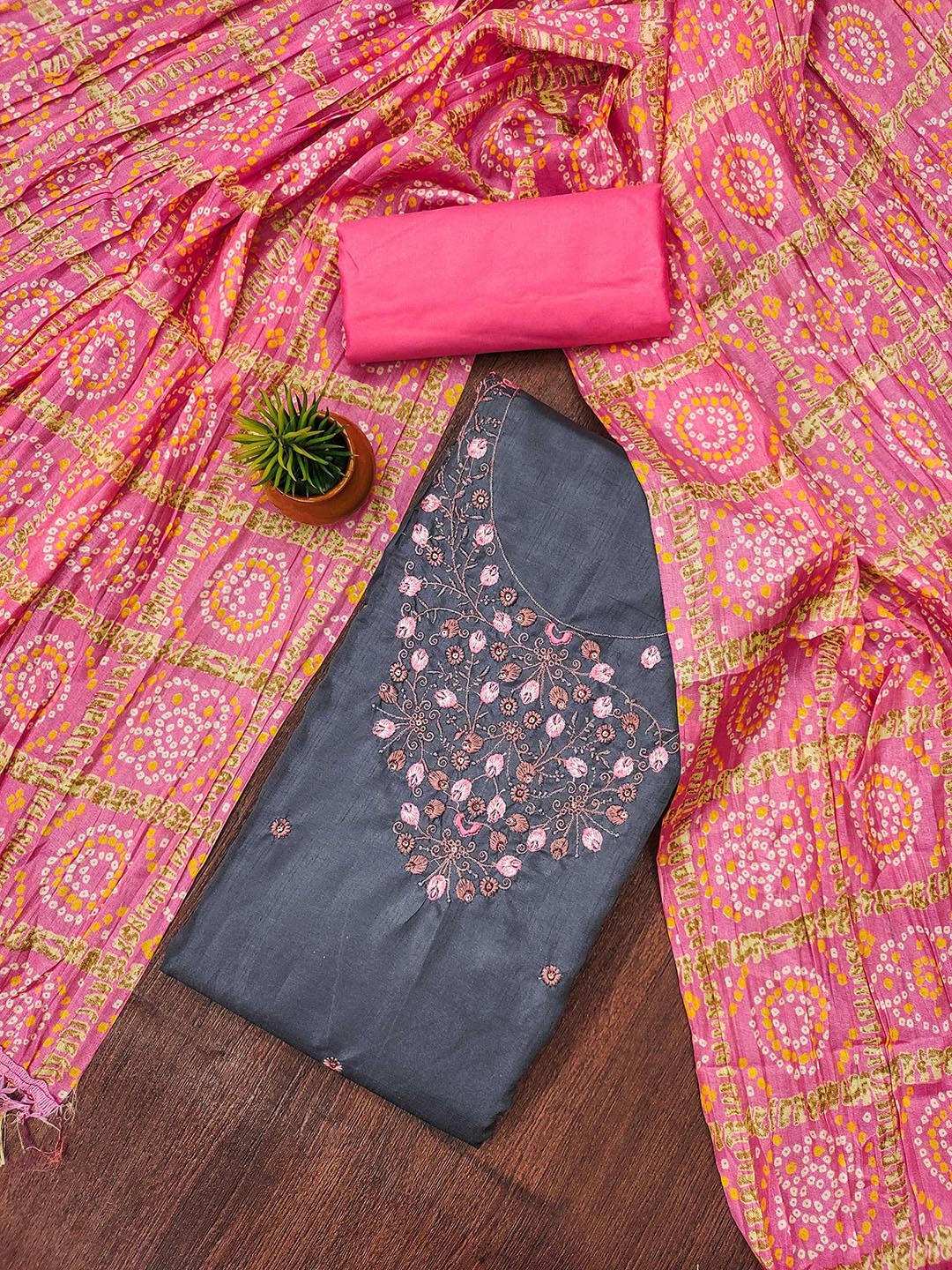 

KALINI Embroidered Unstitched Dress Material, Grey
