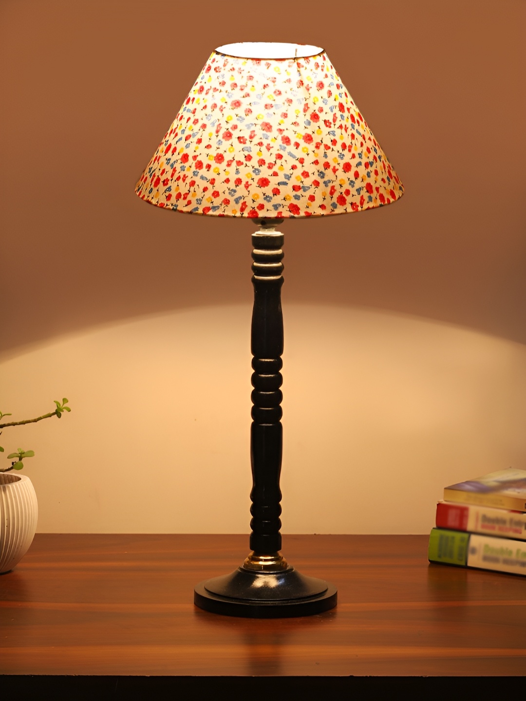 

Devansh White & Pink Floral Printed Frustum Shaped Cotton Table Lamp