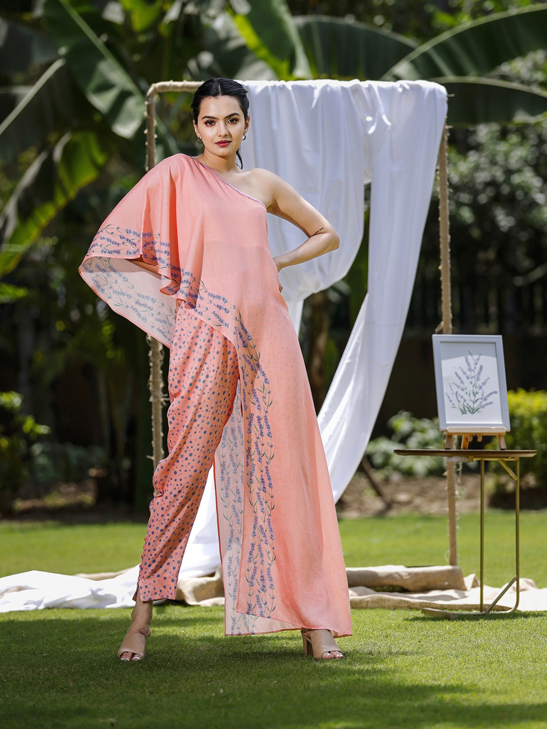 

SUKRUTI DESIGN Floral Printed One Shoulder Top With Trousers, Peach