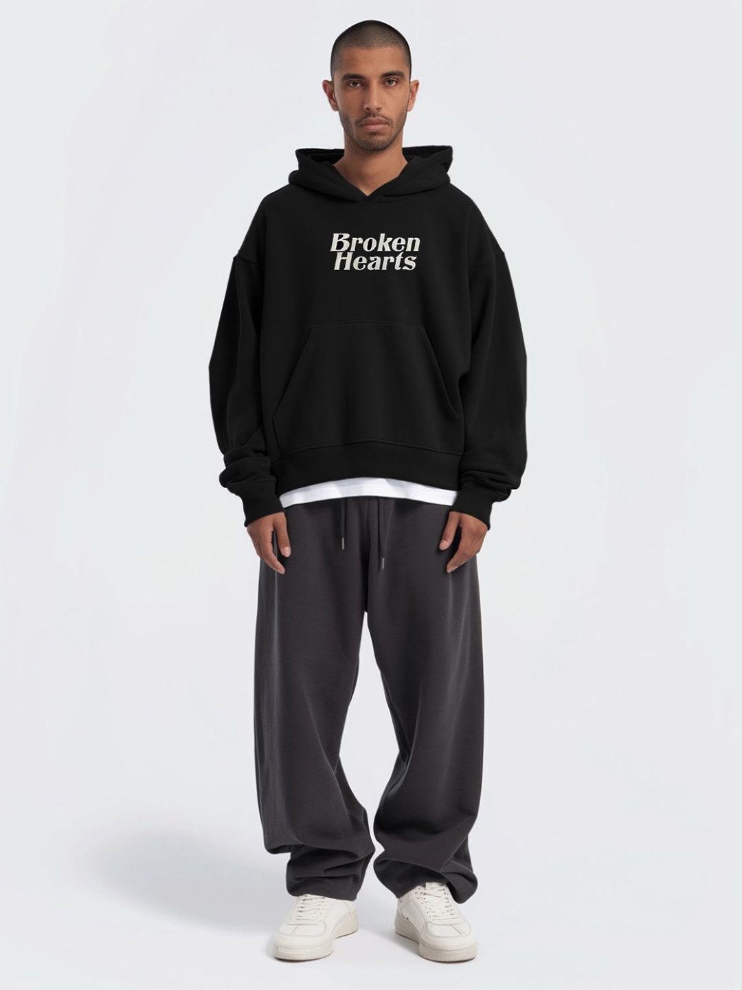 

TheBTclub Men Printed Hooded Sweatshirt, Black