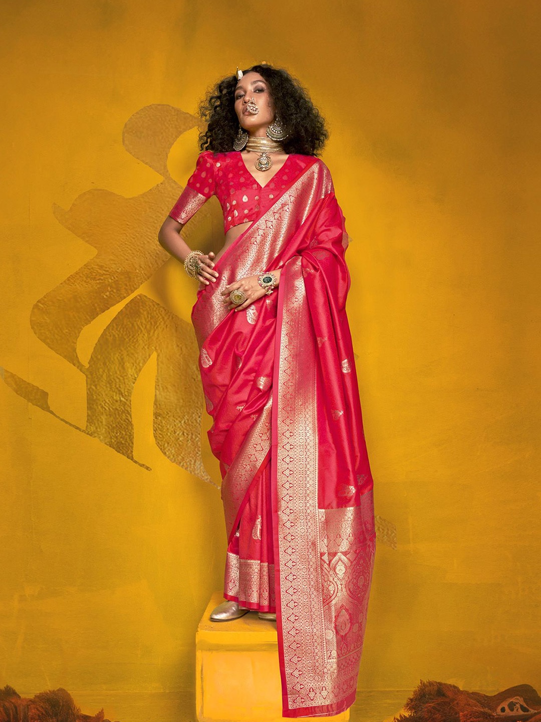 

elora Woven Design Zari Silk Blend Banarasi Saree, Red