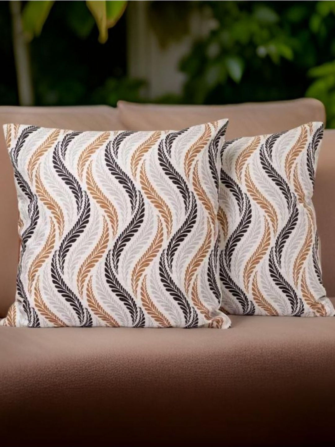 

Aura Beige & Black 2 Pieces Floral Printed Pure Cotton Square Cushion Covers