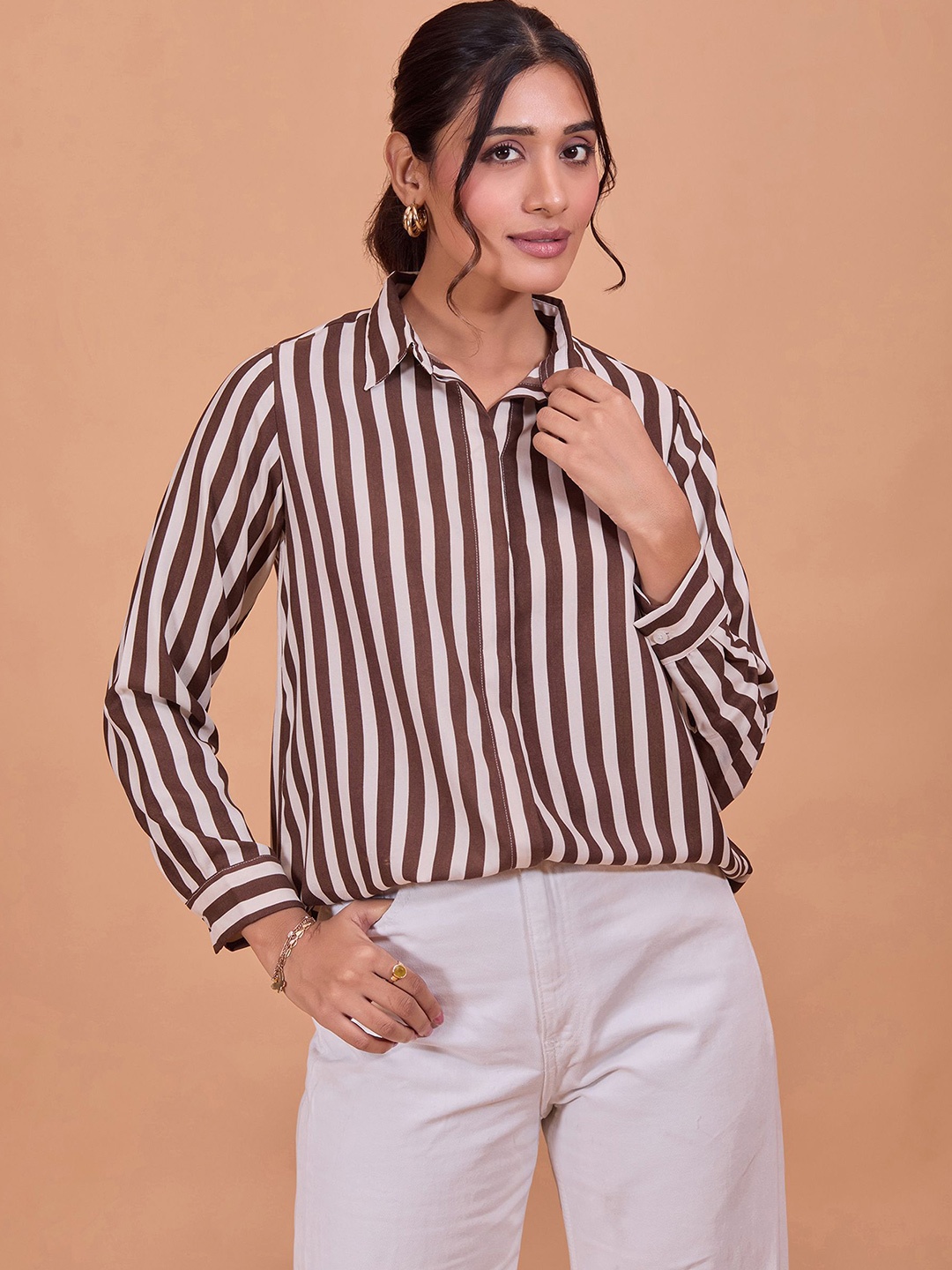 

DressBerry Women Classic Opaque Striped Party Shirt, Brown