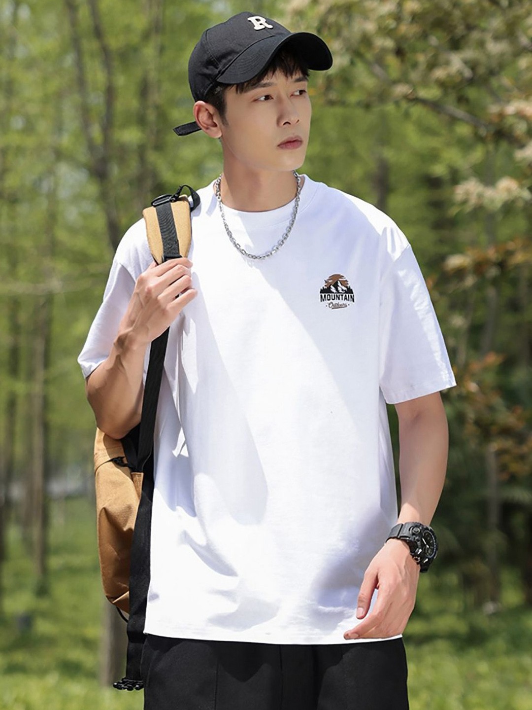 

StyleCast x Revolte Men Raw Edge T-shirt, White