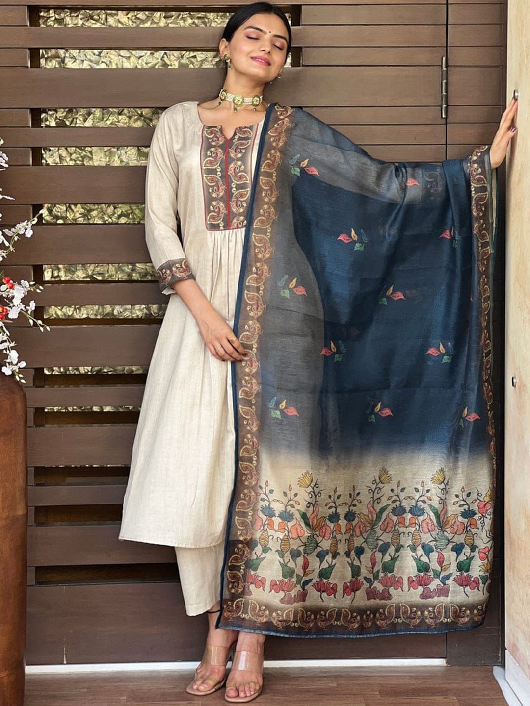 

AWRIYA Women Regular Kurta with Trousers & With Dupatta, Beige