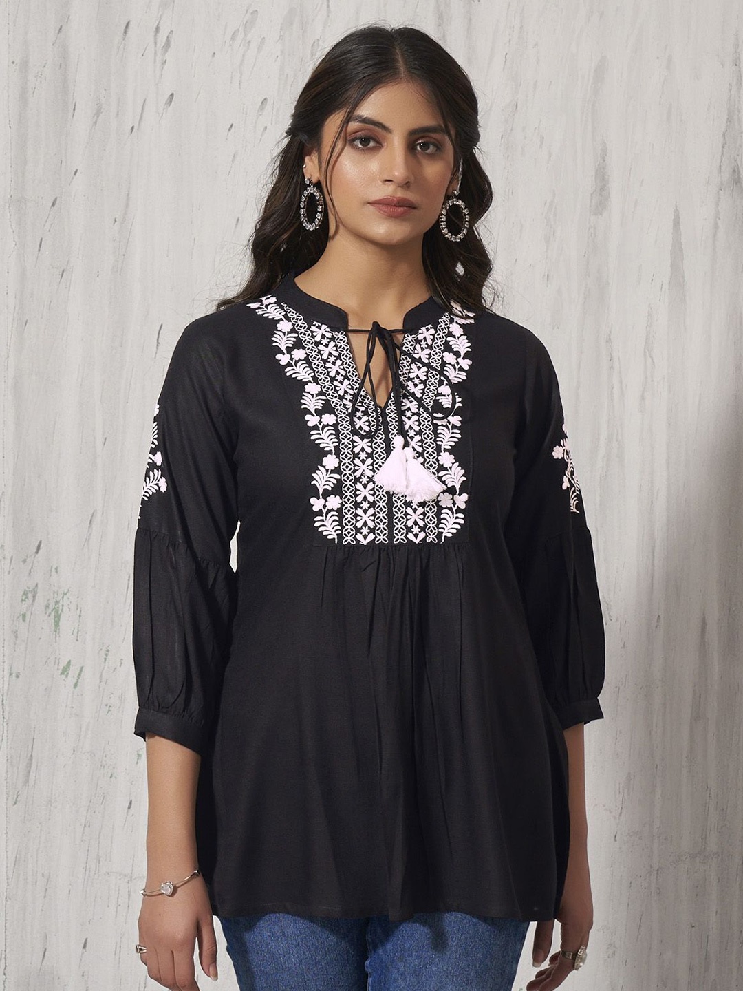 

Anouk Ethnic Motifs Embroidered Pleated Kurti, Black