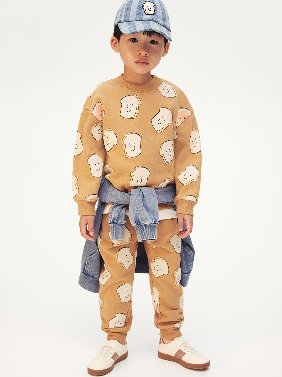 

H&M Printed Sweatshirt, Brown