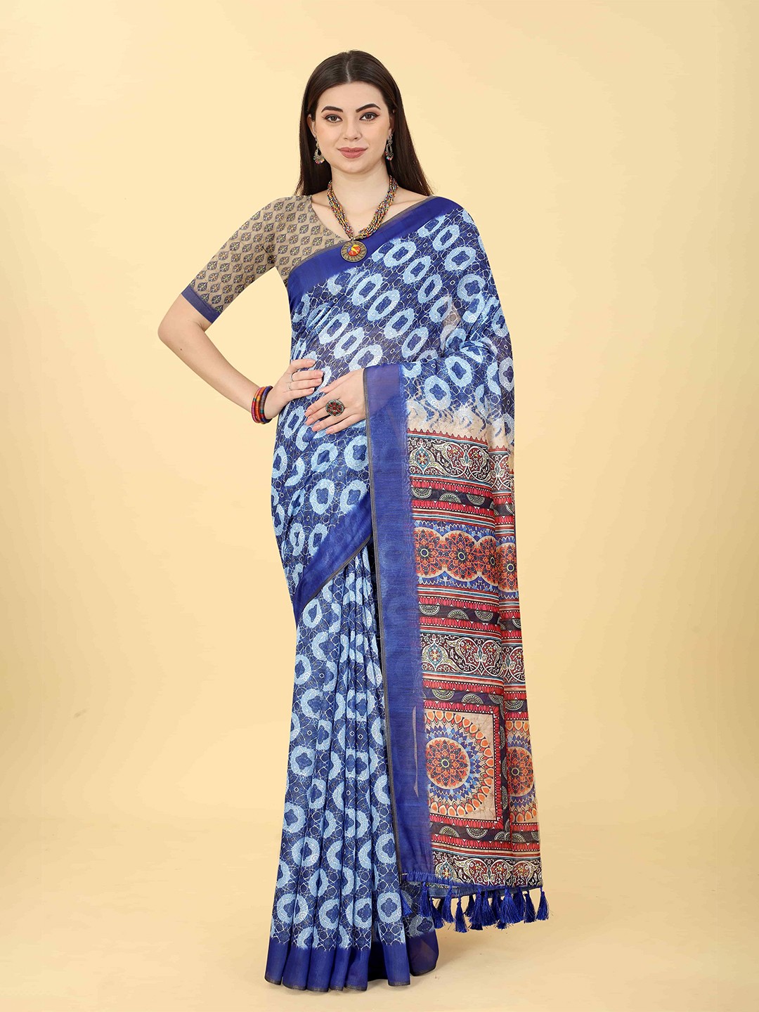 

DIVASTRI Chanderi Cotton Indigo Digital Printed Saree With Tassels, Blue