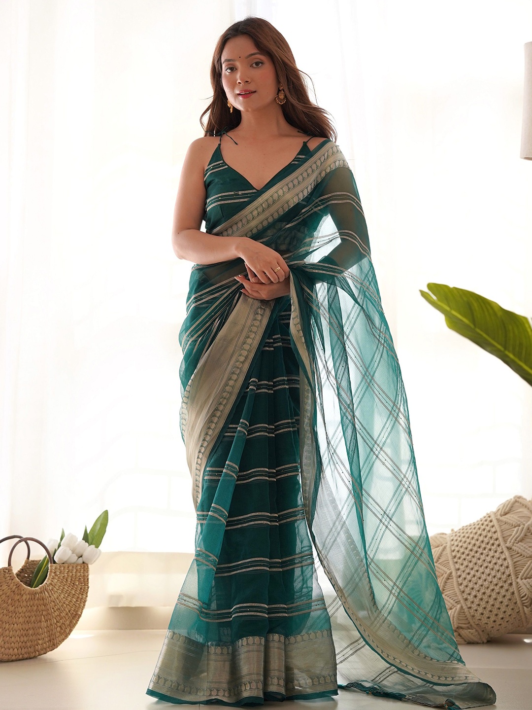 

J.KANJI Striped Zari Organza Khadi Saree, Green