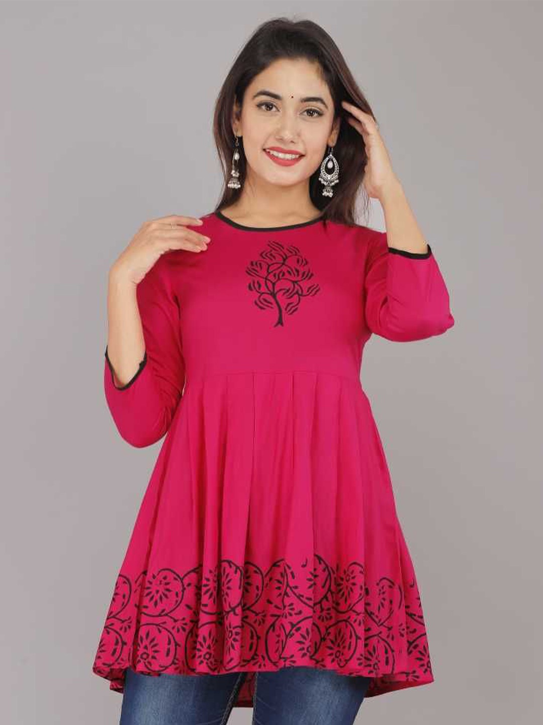 

NeeraFashion Longline Top, Pink
